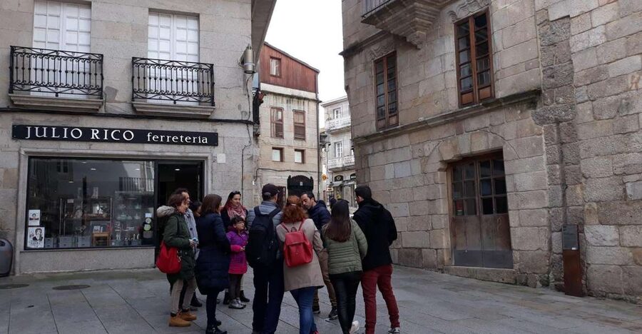Vigo: Walking Tour with local History & Culture - The hilltop payoff: Castelo de San Sebastián viewpoints