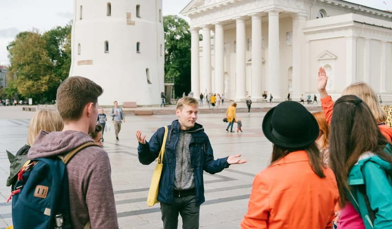 Vilnius Old Town walking tour with snacks - Meeting at Cathedral Square: Getting Your Bearings Fast