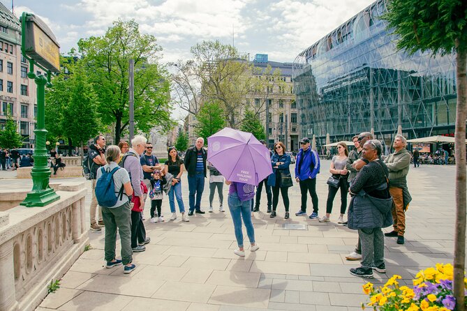 Walking Tour Budapest incl. the Shoes on the Danube Bank - Pest highlights: Vorosmarty Square, Váci Street, and the Little Princess legend