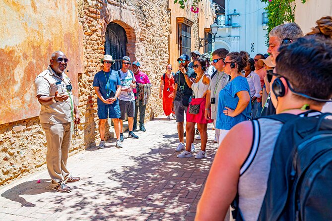 Walking Tour from Santo Domingo City - Alcázar de Colón: first fortified European palace in the Americas