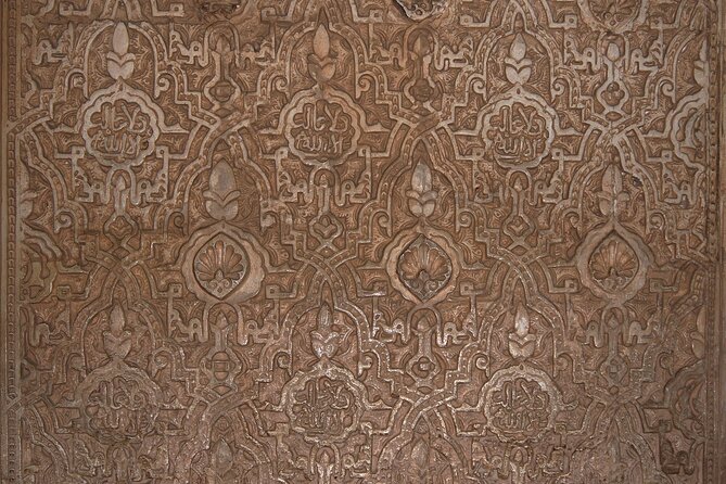 Walking tour in Alhambra, Nasrid Palaces and Generalife - The Phone Audio Reality Check (And How to Avoid Wasted Time)