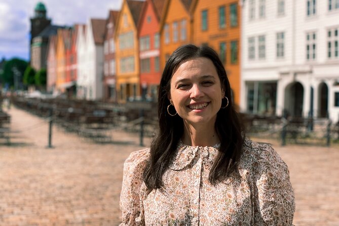 Walking Tour in Bergen of the Past and Present - Bergenhus Fortress to Bryggen: the route that shows the big story