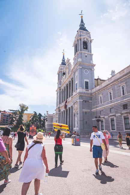Walking Tour Madrid +Pintxo +Drink - Key highlights worth your time
