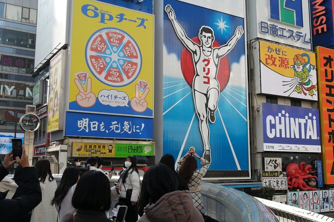 Walking Tour of Osaka's 5 Must-See Sights, with Ramen for Lunch - Dotonbori and the Glico Sign: Finish in Osaka’s Photo District