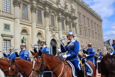 Walking Tour of Stockholm Old Town - From Parliament to orientation at Gustav Adolfs torg