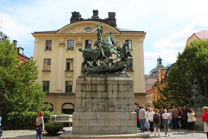 Walking Tour of Stockholm Old Town - Storkyrkan (Stockholm Cathedral): St George and the dragon connection