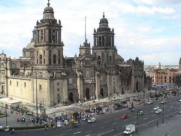 Walking Tour of the Historic Center of Mexico City - Key highlights on this historic-center walk