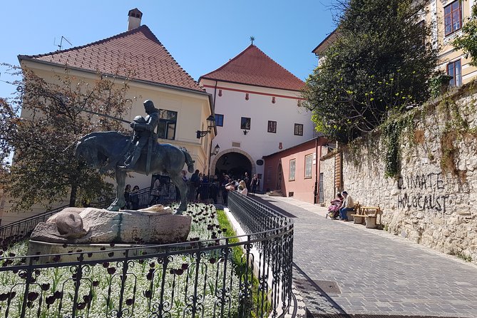 Walking tour of Zagreb - How to Make This Tour Feel Easy (Shoes, Weather, and When Things Change)