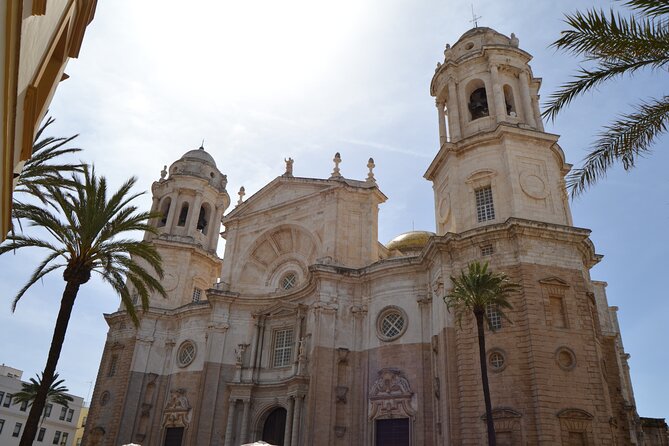 Walking Tour through Cádiz: Stories from the hand of a local guide - Price and value: why $16.33 can be a smart buy in Cádiz