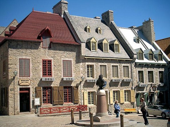 Walking Tour Through Quebec City's History - Where This Quebec City Walk Starts (Rue Sainte-Anne) and Ends at Place Royale