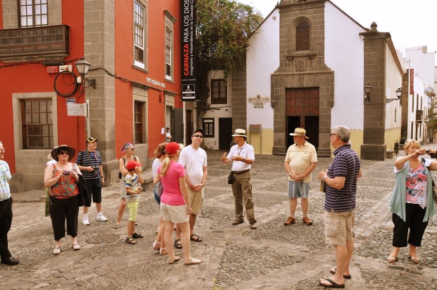 Walking tour Vegueta Old Town Las Palmas ( only in english) - Nobility balconies and Plaza de San Antonio Abad: seeing old houses with new eyes