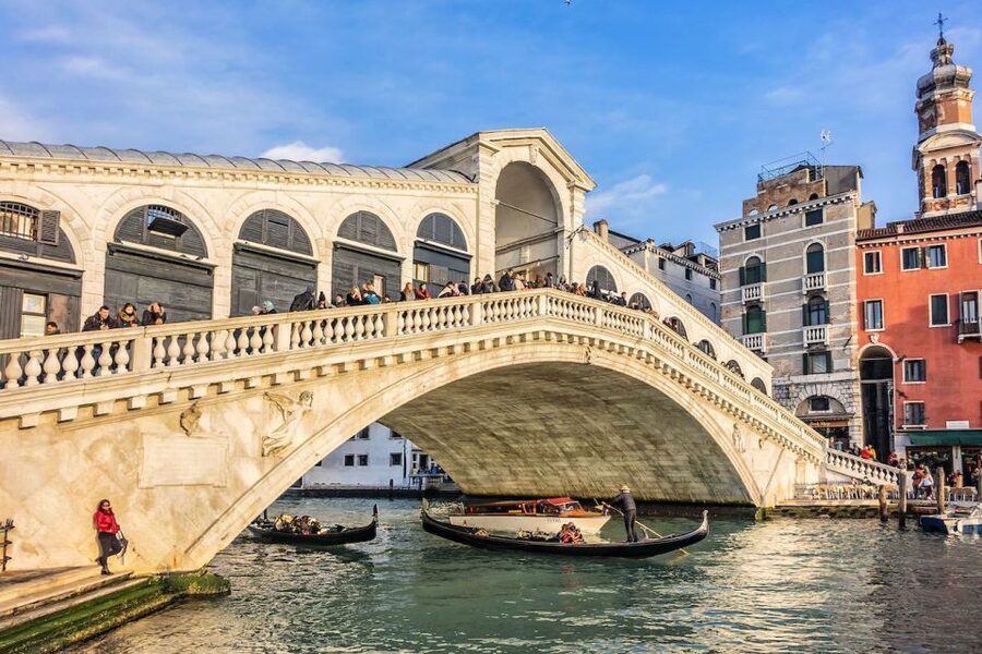 Walking Tour with optional motor boat Ride - Optional Return by Motorboat Through the Giudecca Canal