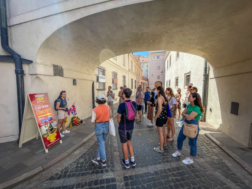 Warsaw: Old Town Highlights Walking Tour in English - Start at Copernicus: the walk begins on Krakowskie Przedmieście