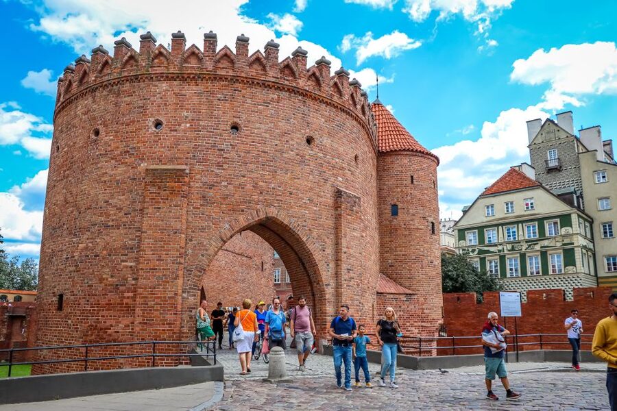 Warsaw: Old Town Highlights Walking Tour in English - Krakowskie Przedmieście and the Old Town vibe you’ll remember