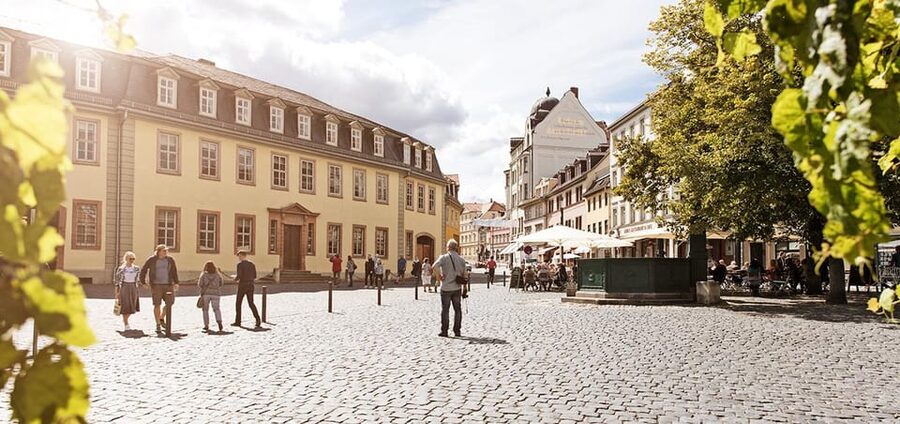Weimar: Old Town Guided Walking Tour - Walking Weimar’s Classicism and Bauhaus story, one stop at a time