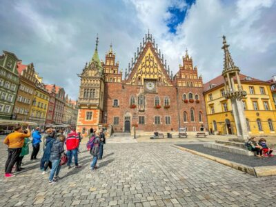 Wrocław: Old Town and Ostrów Tumski Walking Tour in English - Old Town Gothic: the Town Hall and why Wrocław looks the way it does