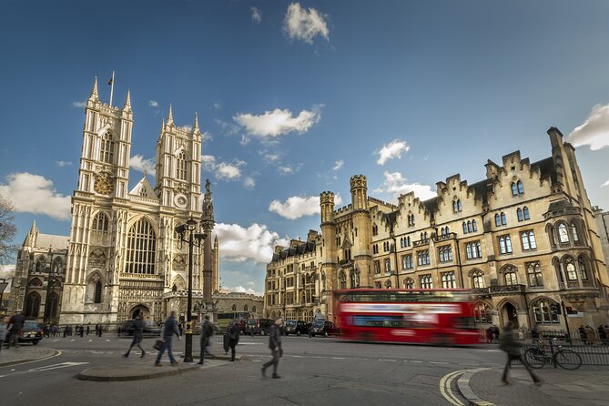 WW2 London Walking Tour & Churchill War Rooms Entrance Ticket - Westminster Area WWII stops: Abbey views, Parliament, Big Ben, and Blitz clues