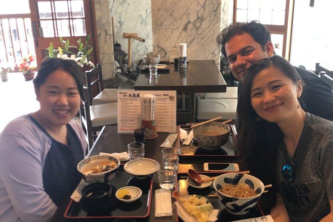 Yanaka Historical Walking Tour in Tokyo's Old Town - Cafe Neko-e-mon: painting a lucky cat in an old house (and taking a break)