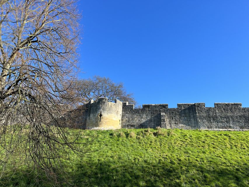 York: J&M’s City Sightseeing and History Walking Tour - Ogleforth, St Cuthbert’s House of Prayer, and Black Swan: everyday York with a backstory