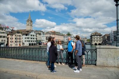 Zurich Old Town Walking Tour: 2-Hours - Meeting at Zurich Main Railway Station without stress